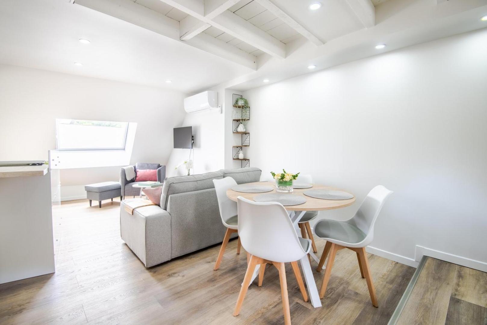 Chez Soline - Le Duplex Climatise Амбоаз Екстериор снимка